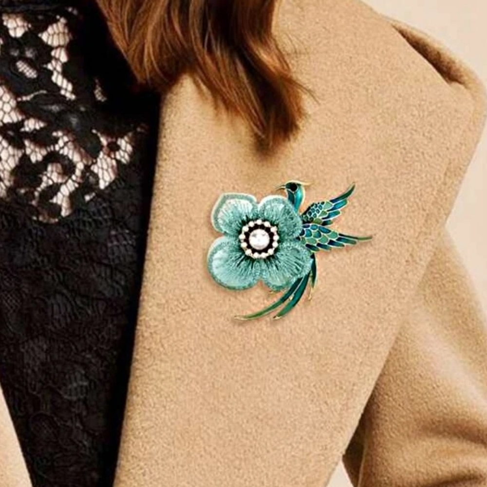 Brooch ✦ Flower Pearl Rhinestone Bird ✦ Blue Crystal Shabby Chic Statement Pin - Picture 2 of 4